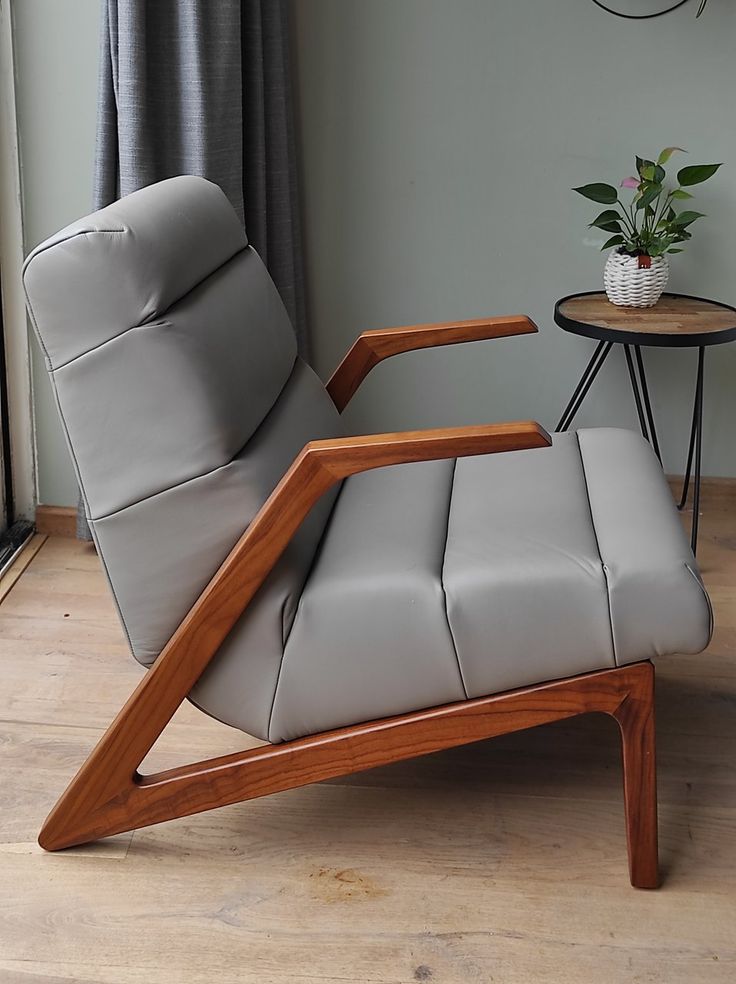 Sam rest chair